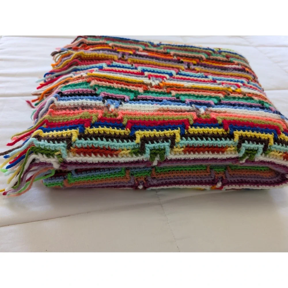 Vtg Handmade Crochet Afghan Optical Illusion Rainbow Multi Color Fringe Throw